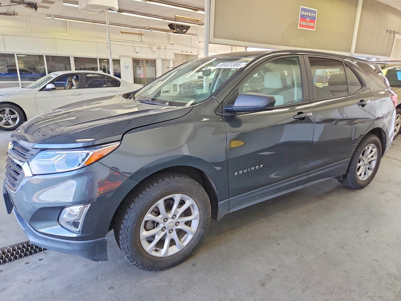 2020 CHEVROLET EQUINOX LS — Front 3/4