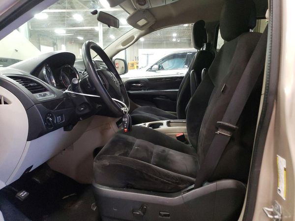 2014 DODGE GRAND CARAVAN — DENT