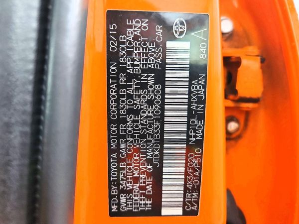 2015 TOYOTA PRIUS — VINS