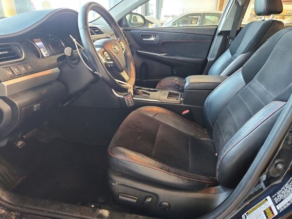 2015 TOYOTA CAMRY — DENT