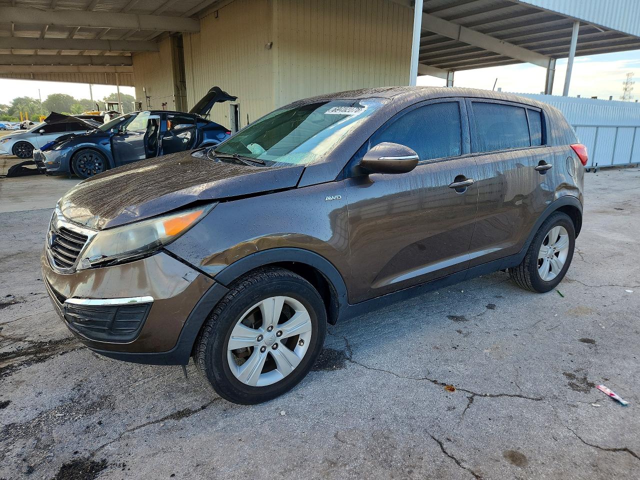 2012 KIA SPORTAGE GL(Middle-low grade) — Front 3/4