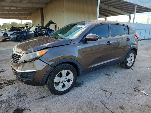 2012 KIA SPORTAGE — DSFA — Front 3/4