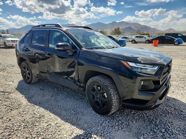 2024 TOYOTA RAV4 — Passenger 3/4
