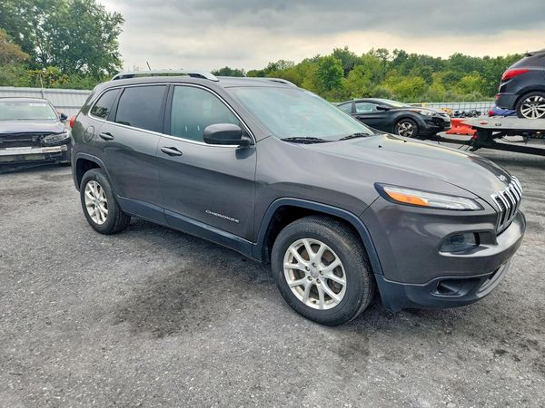 2015 JEEP CHEROKEE Latitude — Passenger 3/4