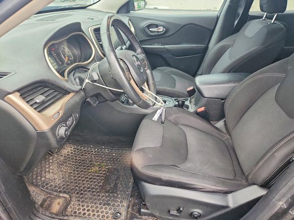 2015 JEEP CHEROKEE Latitude — DENT