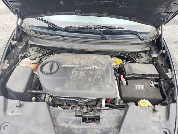 2015 JEEP CHEROKEE Latitude — Engine bay