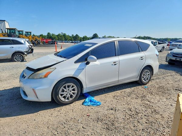 2013 TOYOTA PRIUS — DSFA — Front 3/4