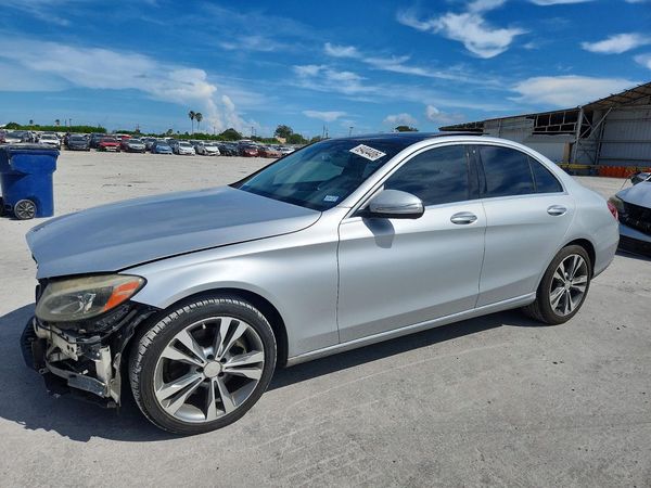2015 MERCEDES-BENZ C