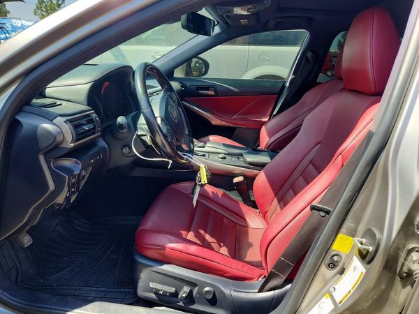 2018 LEXUS IS — DENT