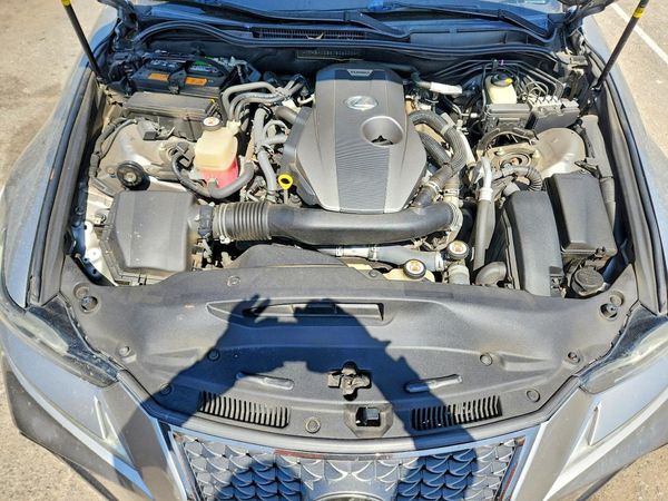 2018 LEXUS IS — Engine bay