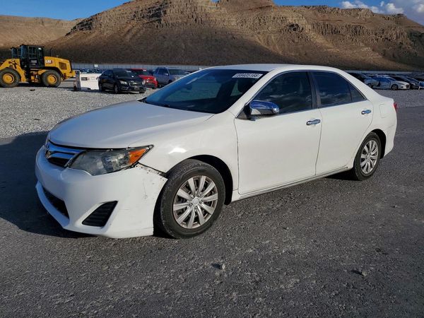 2014 TOYOTA CAMRY — DSFA — Front 3/4