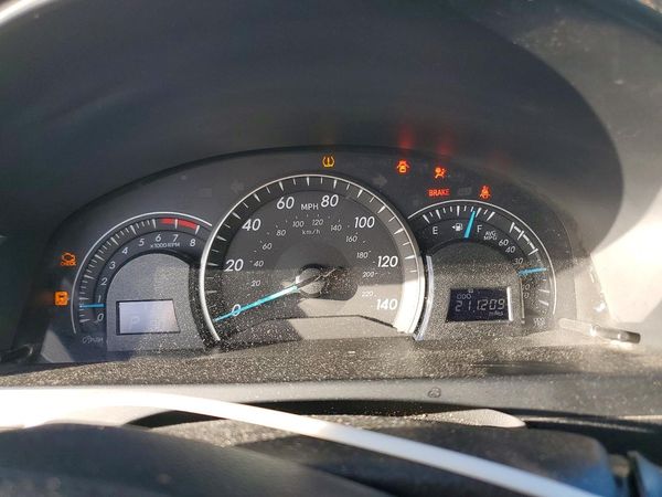 2014 TOYOTA CAMRY — ODOM