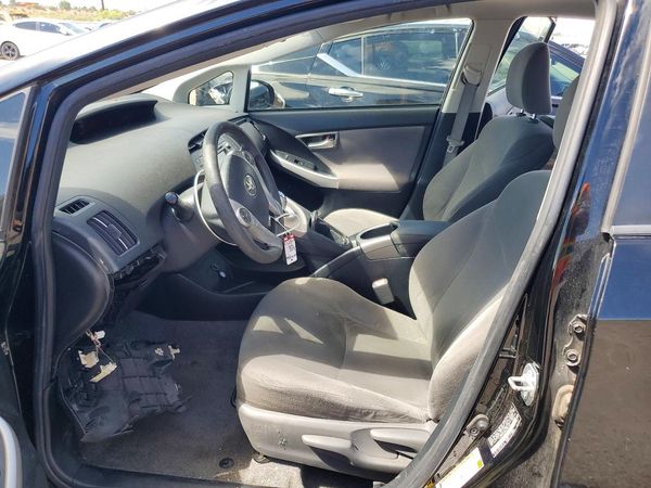 2014 TOYOTA PRIUS — DENT