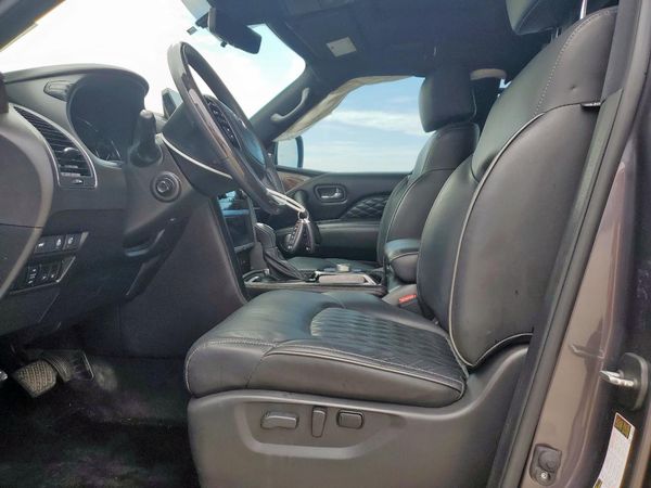 2023 INFINITI QX80