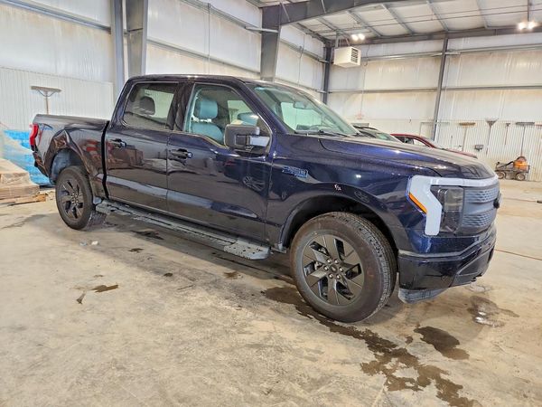 2025 FORD F150 XLT — Passenger 3/4