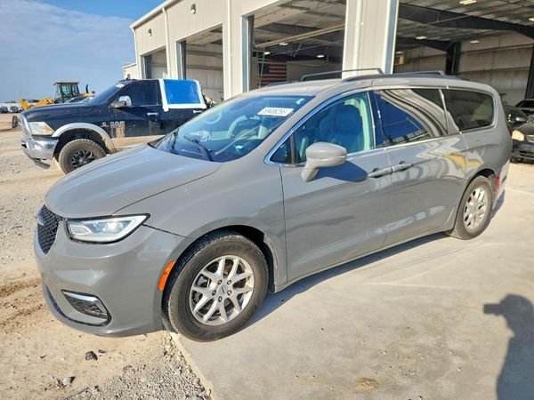 2022 CHRYSLER PACIFICA — DSFA — Front 3/4
