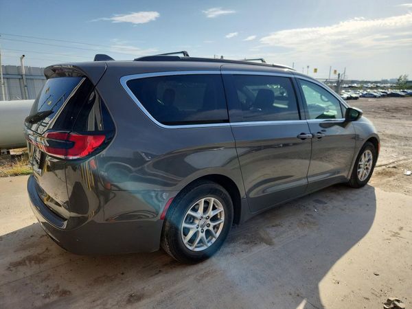 2022 CHRYSLER PACIFICA Touring L — PSRA