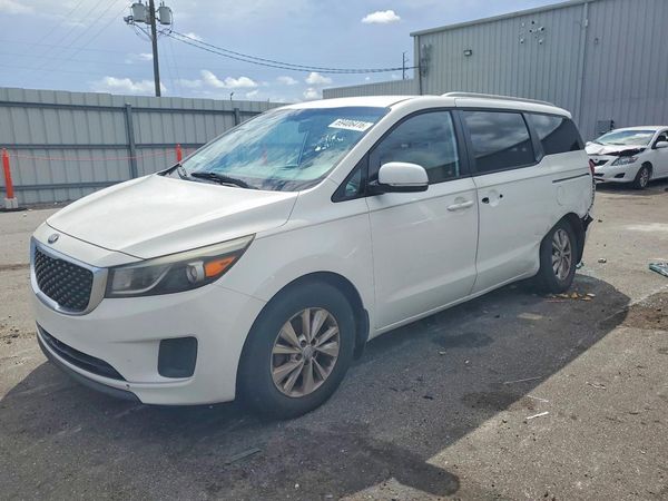 2015 KIA SEDONA — DSFA — Front 3/4