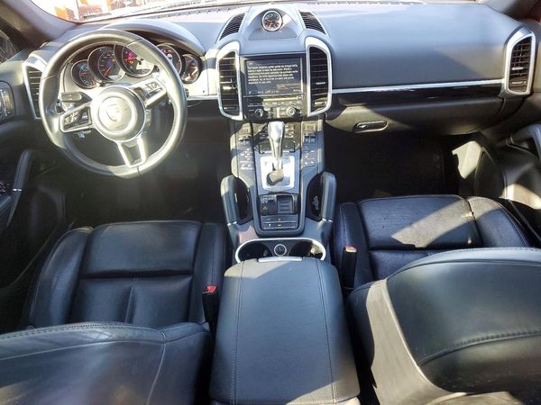 2016 PORSCHE CAYENNE — CKPT