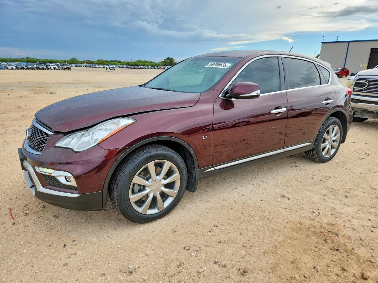2017 INFINITI QX50 — Front 3/4