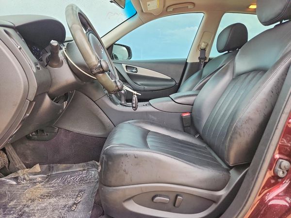2017 INFINITI QX50 — DENT