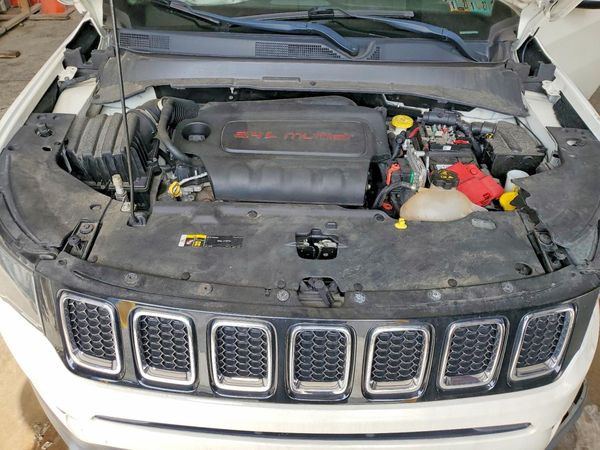 2020 JEEP COMPASS — Engine bay