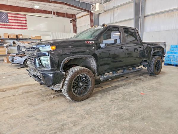 2022 CHEVROLET SILVERADO LTZ — Front 3/4