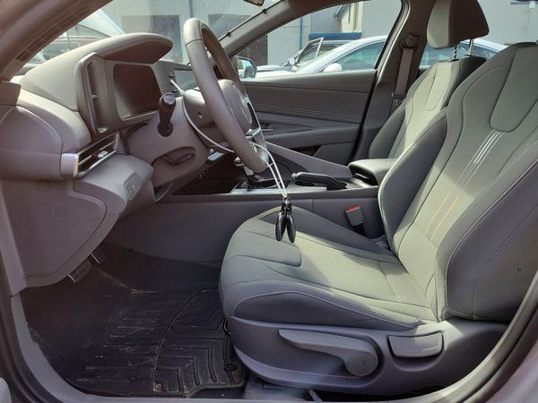 2025 HYUNDAI ELANTRA SEL Sport — DENT