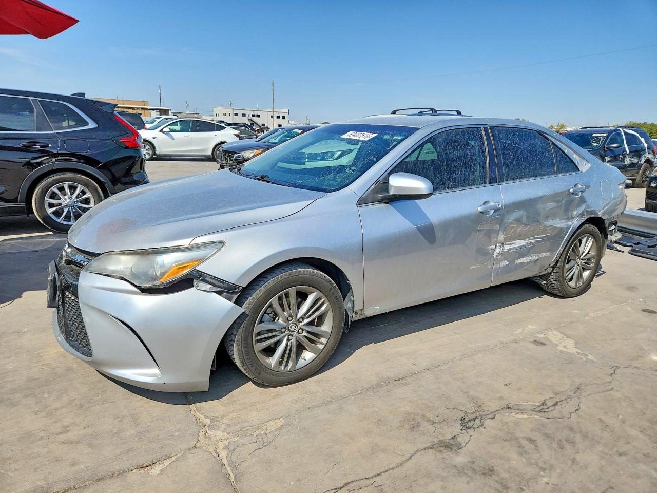 2017 TOYOTA CAMRY LE/SE/XLE/XSE — Front 3/4