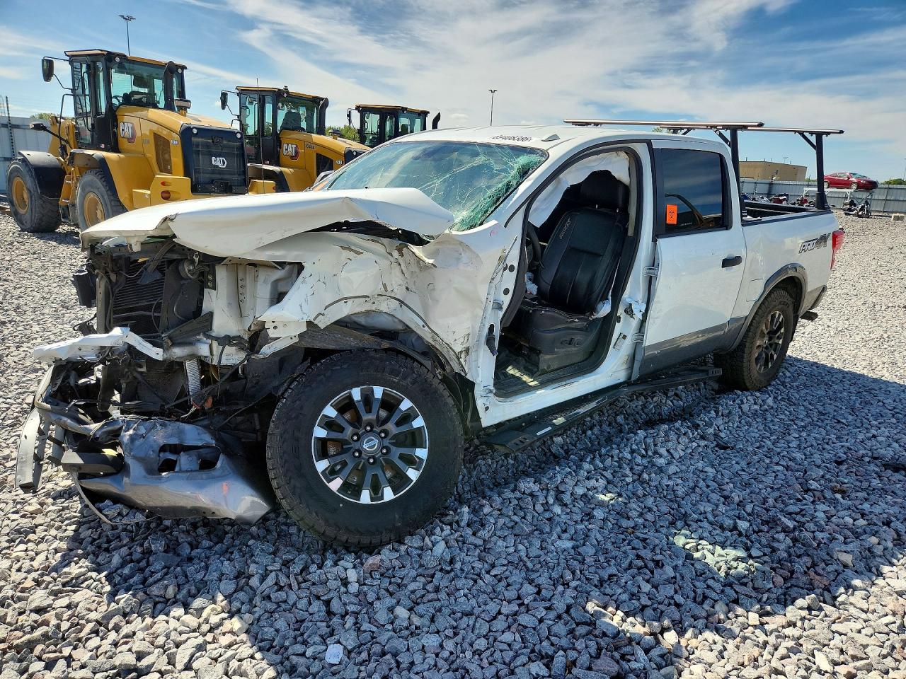 2018 NISSAN TITAN — Front 3/4