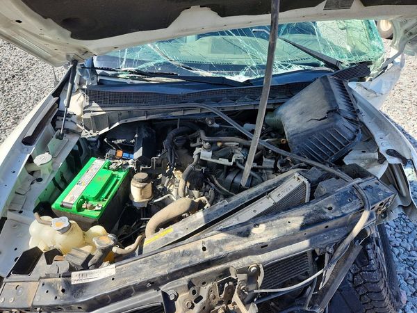 2018 NISSAN TITAN — Engine bay