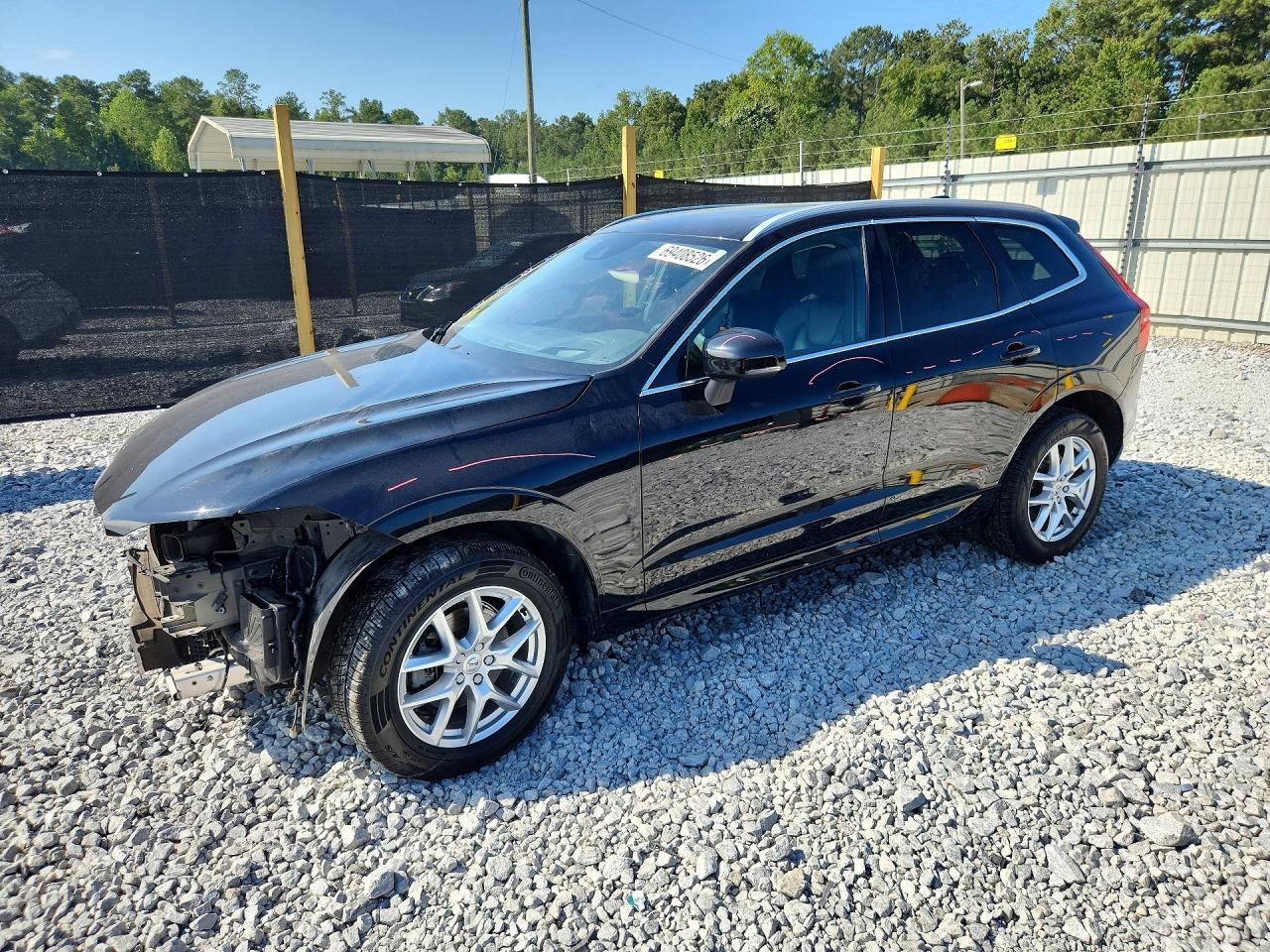 2021 VOLVO XC60 — Front 3/4