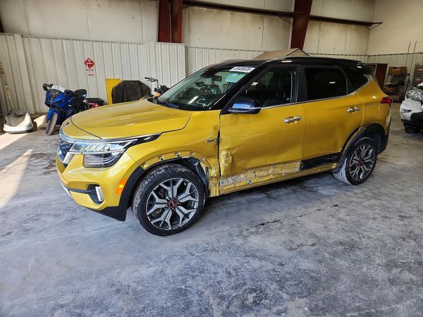 2021 KIA SELTOS — Front 3/4