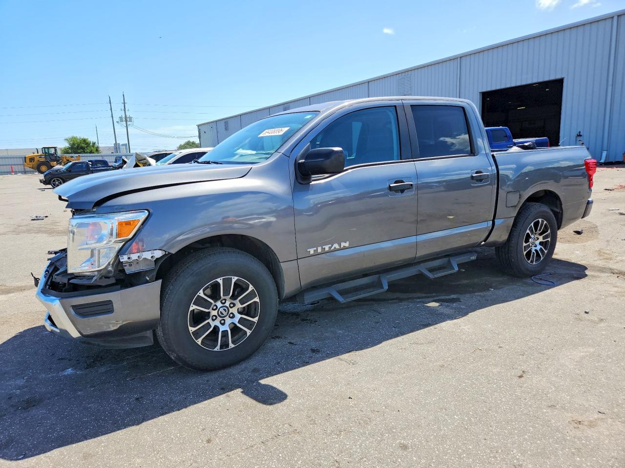 2022 NISSAN TITAN — Front 3/4