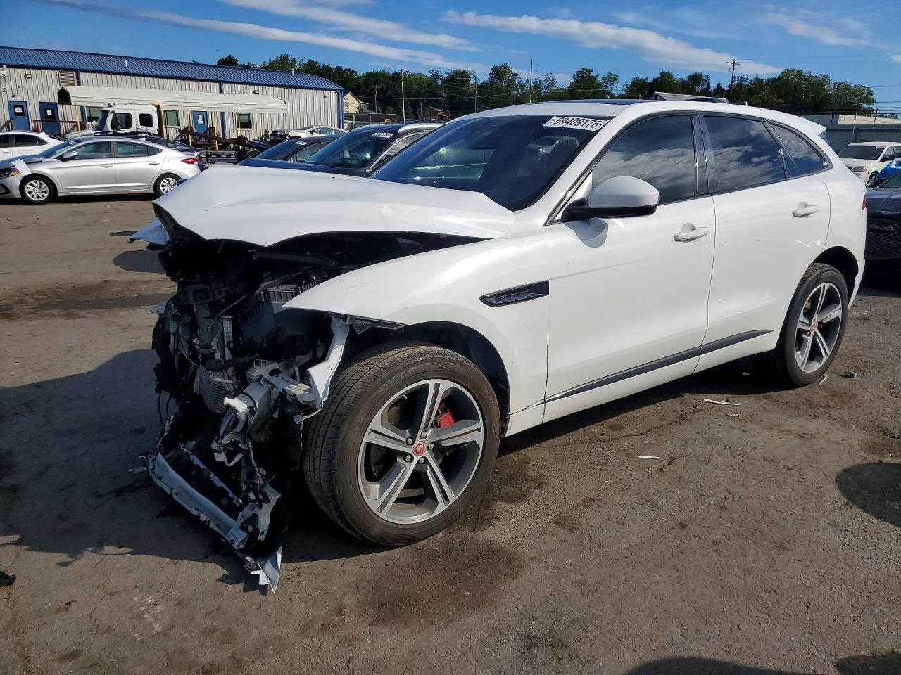 2019 JAGUAR F-PACE — Front 3/4