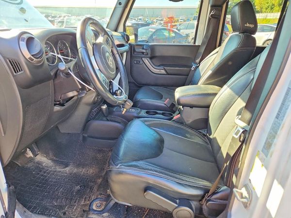 2018 JEEP WRANGLER UNLIMITED — DENT