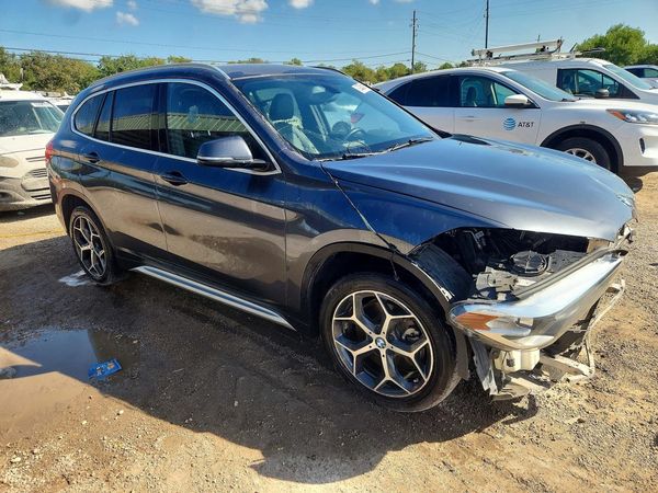 2018 BMW X1 sDrive28i — Passenger 3/4