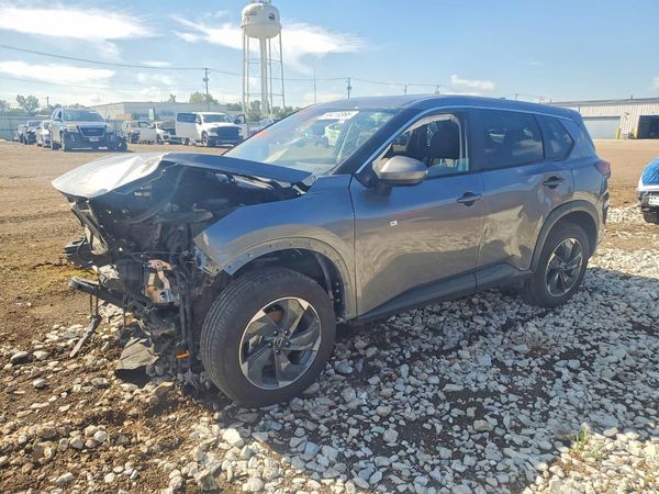 2024 NISSAN ROGUE SV — Front 3/4