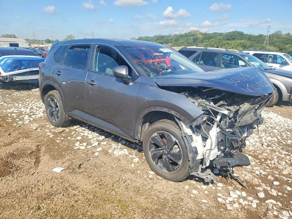 2024 NISSAN ROGUE SV — Passenger 3/4