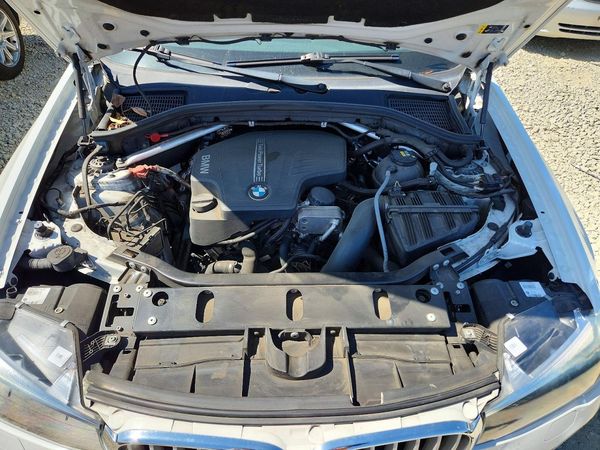 2017 BMW X3 xDrive28i — Engine bay