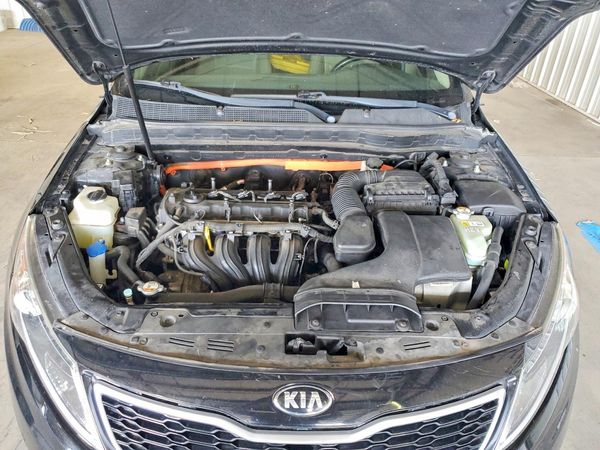 2013 KIA OPTIMA — Engine bay