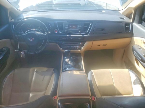 2015 KIA SEDONA GLS - Middle level — CKPT