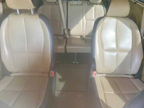 2015 KIA SEDONA GLS - Middle level — SUVN