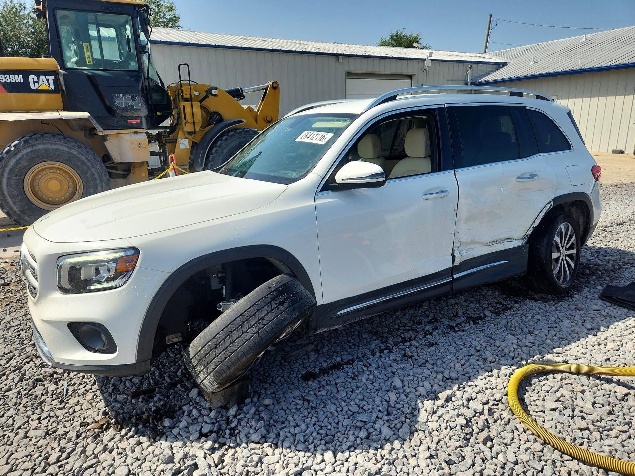2021 MERCEDES-BENZ GLB — Front 3/4