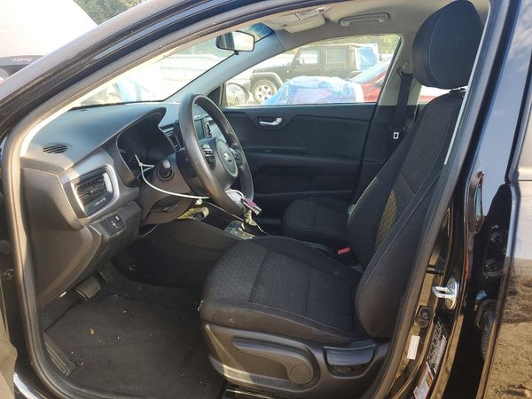 2019 KIA RIO — DENT
