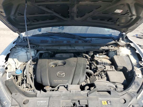 2014 MAZDA CX-5 — Engine bay