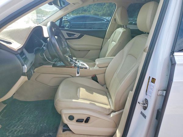2018 AUDI Q7 quattro Premium Plus — DENT