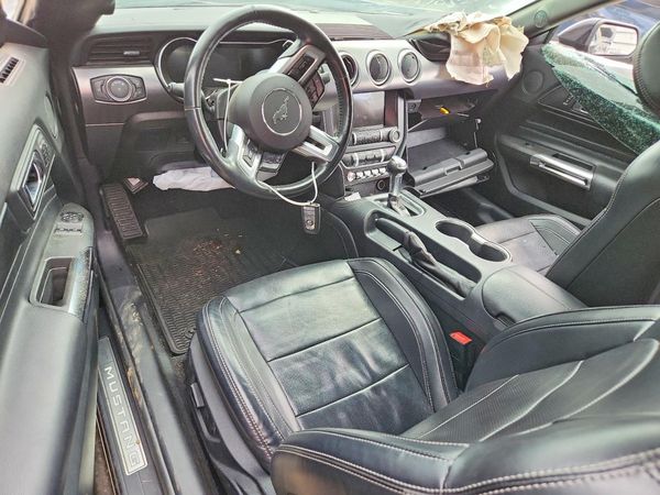 2019 FORD MUSTANG I4 Coupe — CKPT