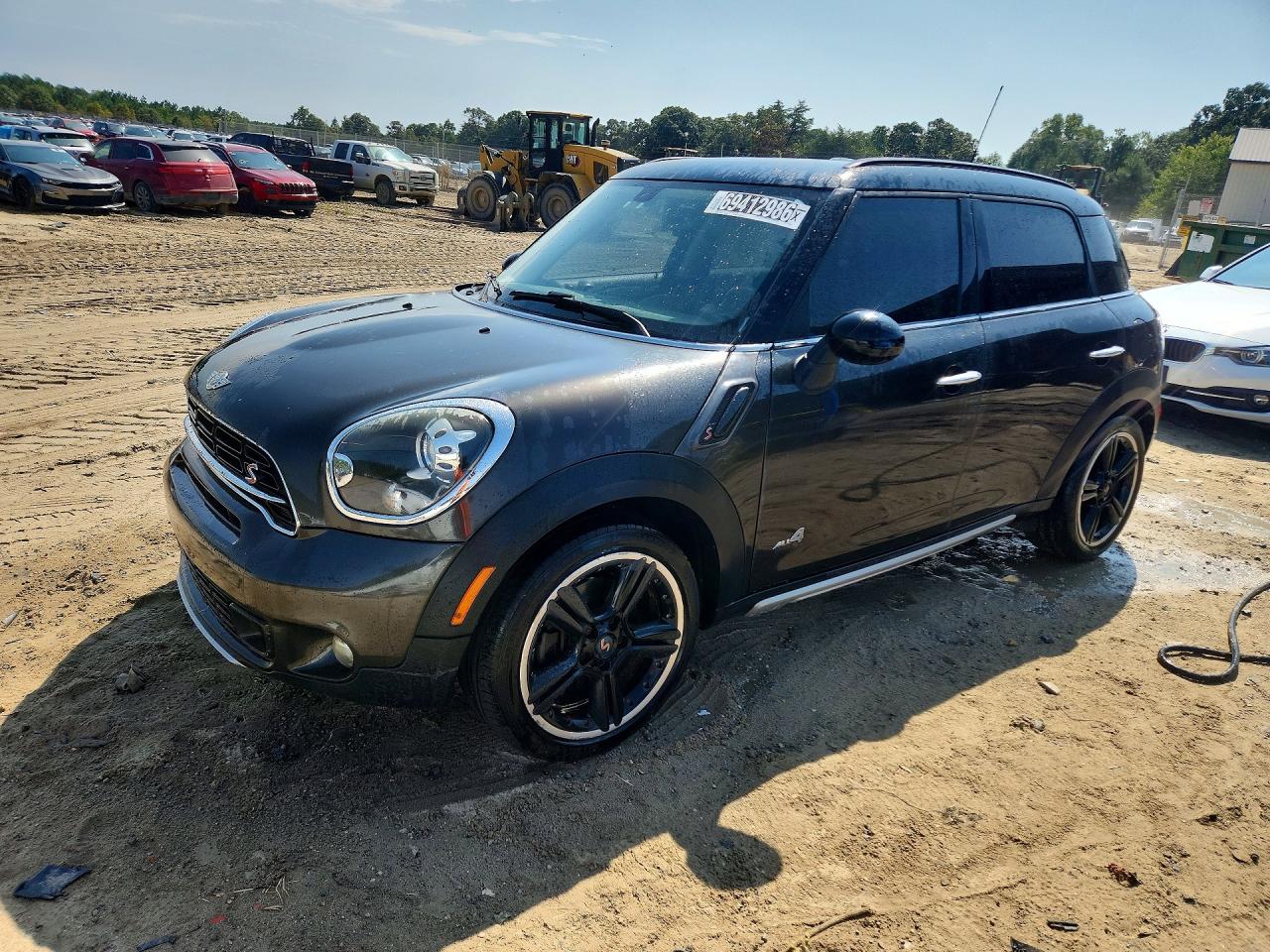 2015 MINI COOPER — Front 3/4