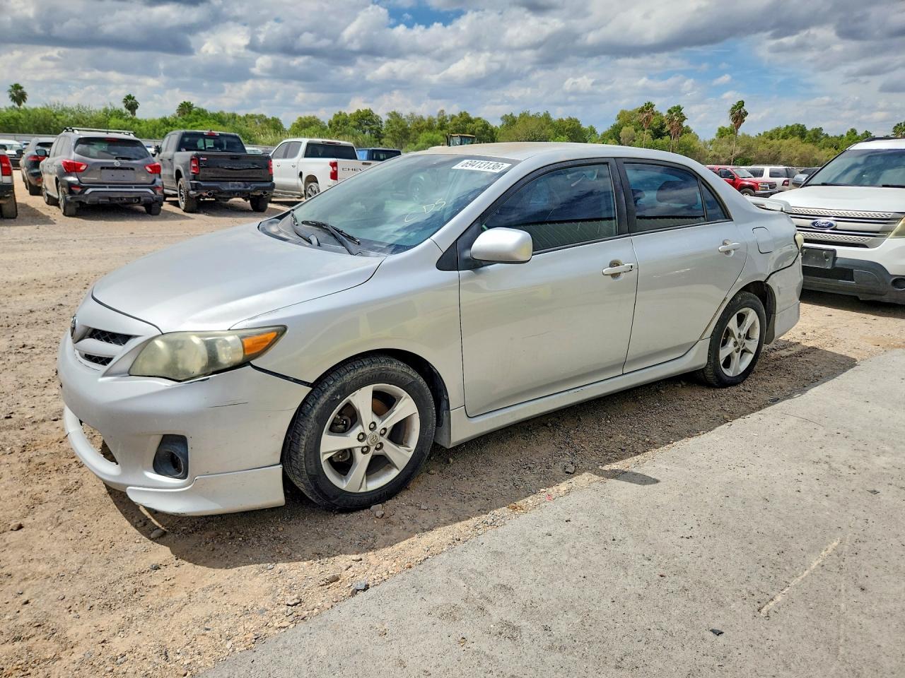 2013 TOYOTA COROLLA — Front 3/4
